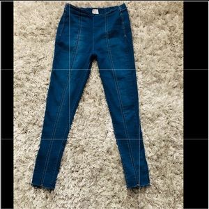 Women’s jeans